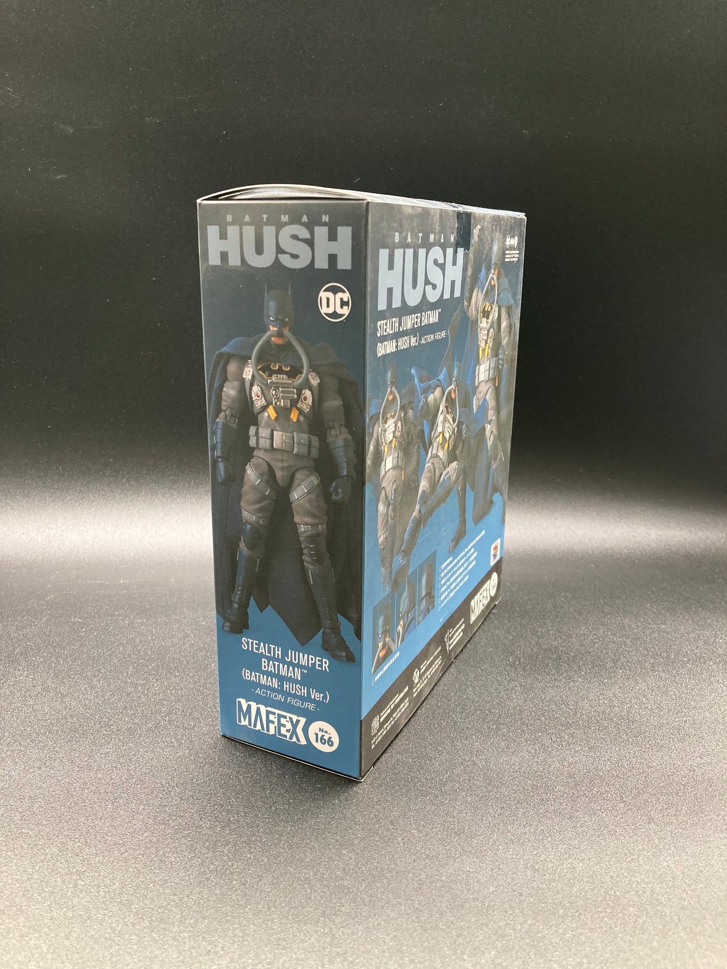 Stealth Jumper Batman Medicom MAFEX Batman Hush Figure