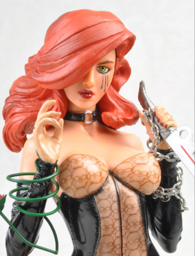 Dawn Back In Black Diamond Select Femme Fatales Statue 2010