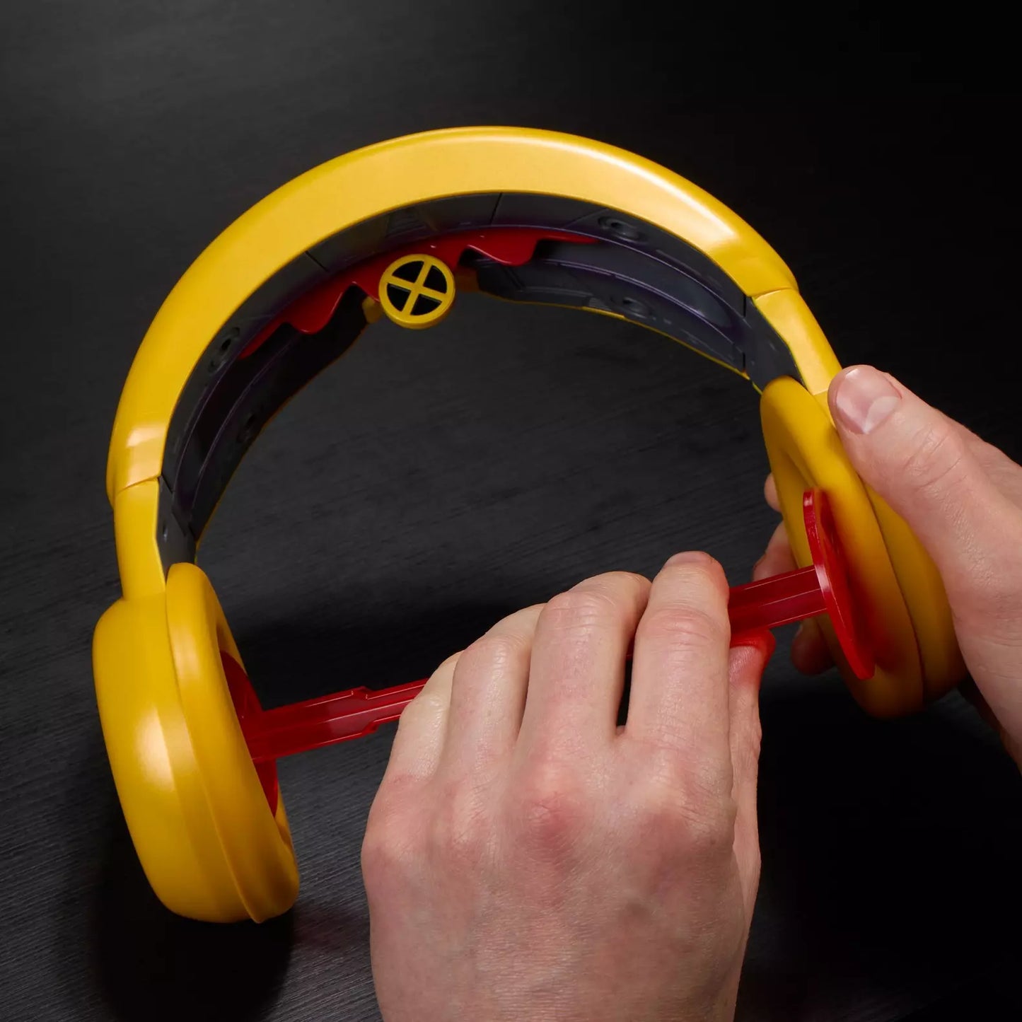 Cyclops X-Men '97 Marvel Legends Premium Replica Visor Hasbro 2026