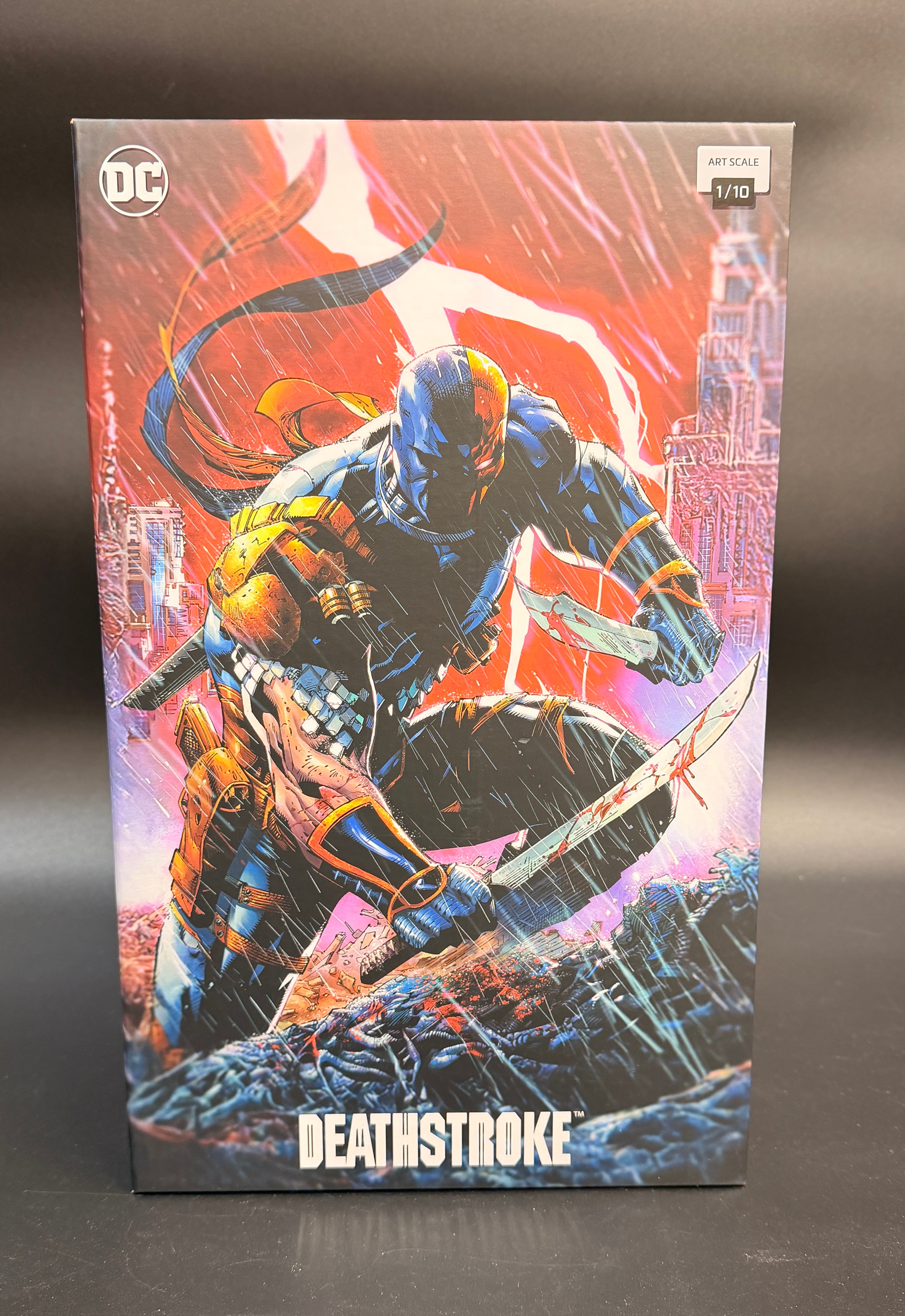 Deathstroke DC Comics 1/10 Art Scale Statue – Iron Studios