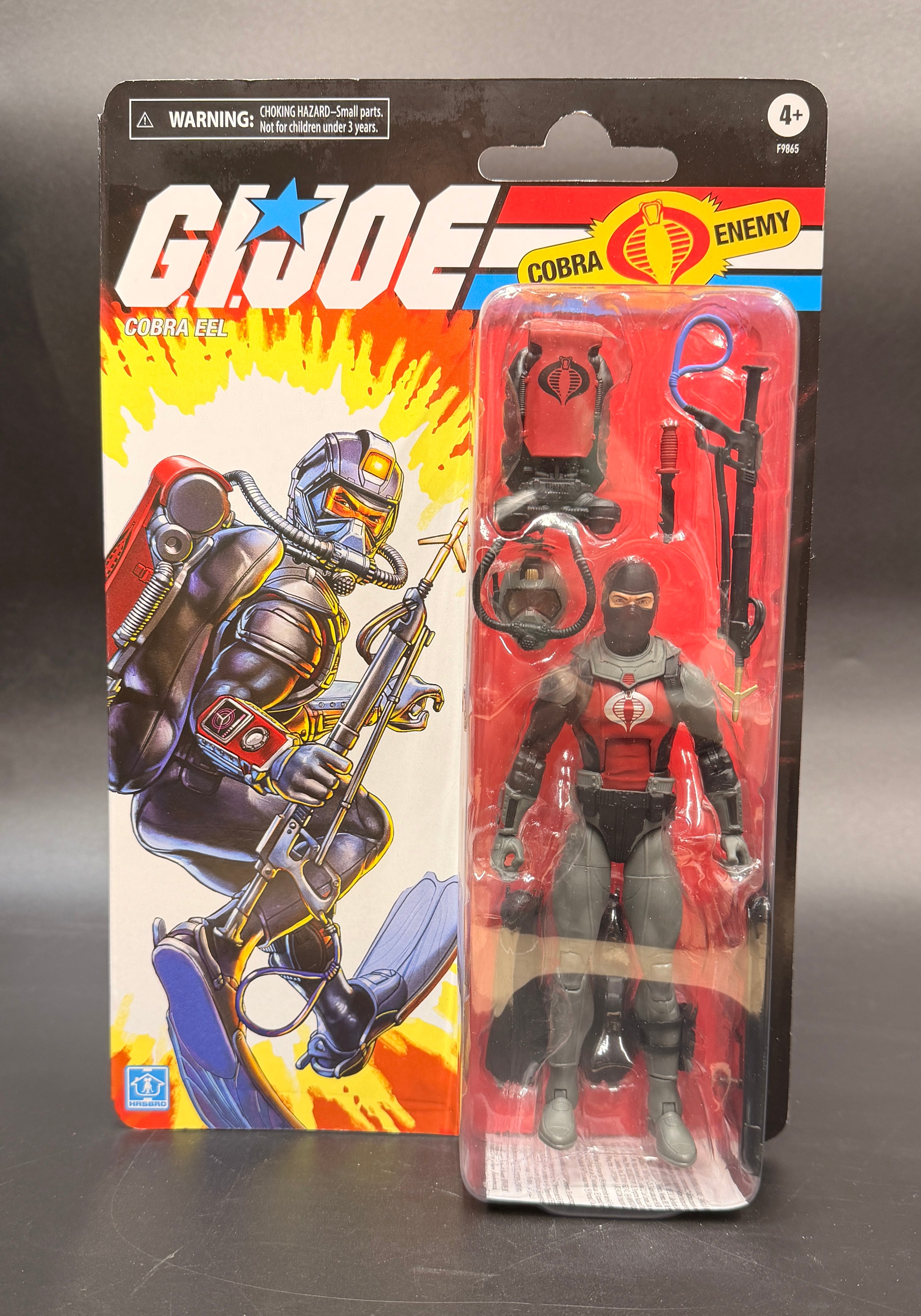 Cobra EEL (Combat Diver) GI JOE Classified Retro Card Series Figure