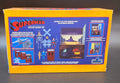 Superman: The Mechanical Monsters (1941): Deluxe Boxed Set 5 Points Mezco
