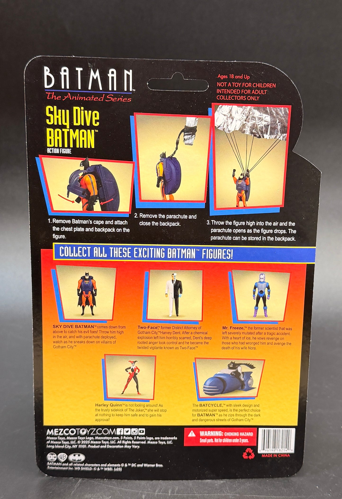 "Sky Dive Batman" Batman: The Animated Series (Series 2) 3.75 in. Action Figure Mezco 5 Points 2025