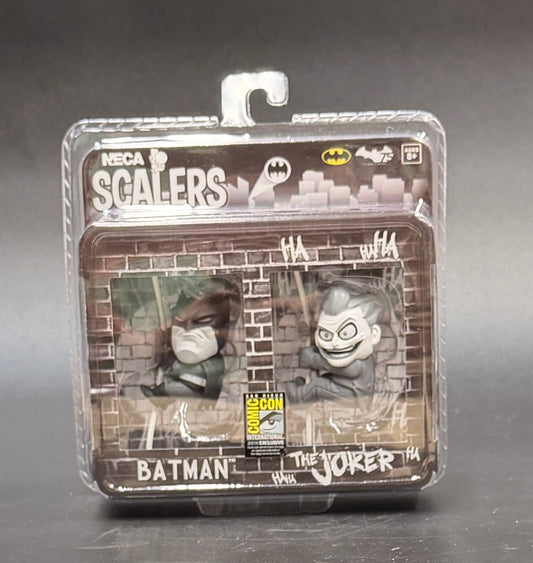 "Batman and The Joker" Scalers Mini Figure 2 Pack SDCC Exclusive DC Neca