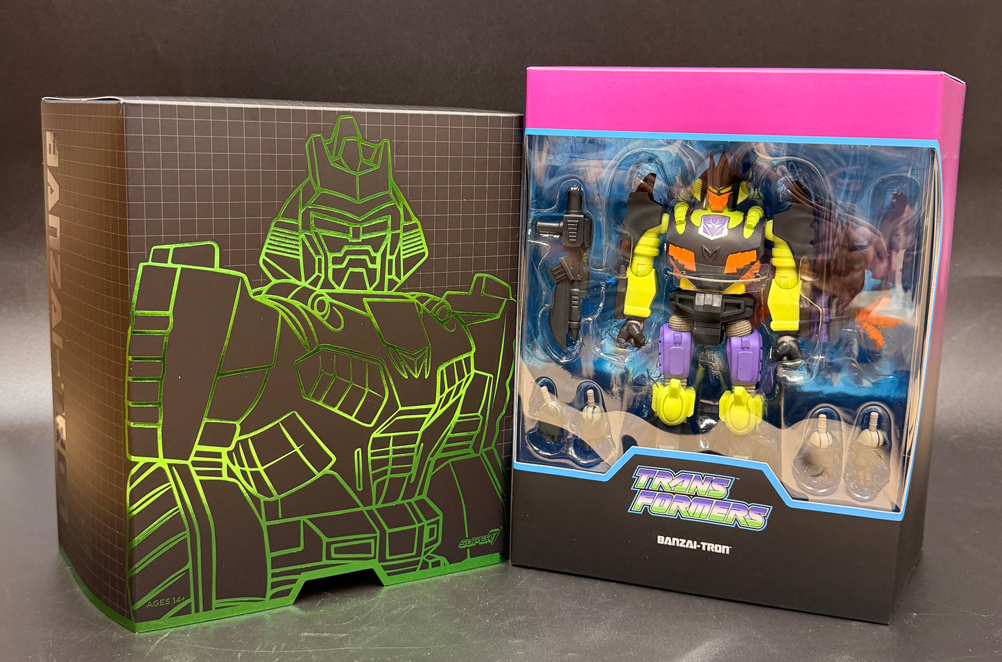 Banzi-Tron Transformers 7 in. Action Figure Ultimates! Super7