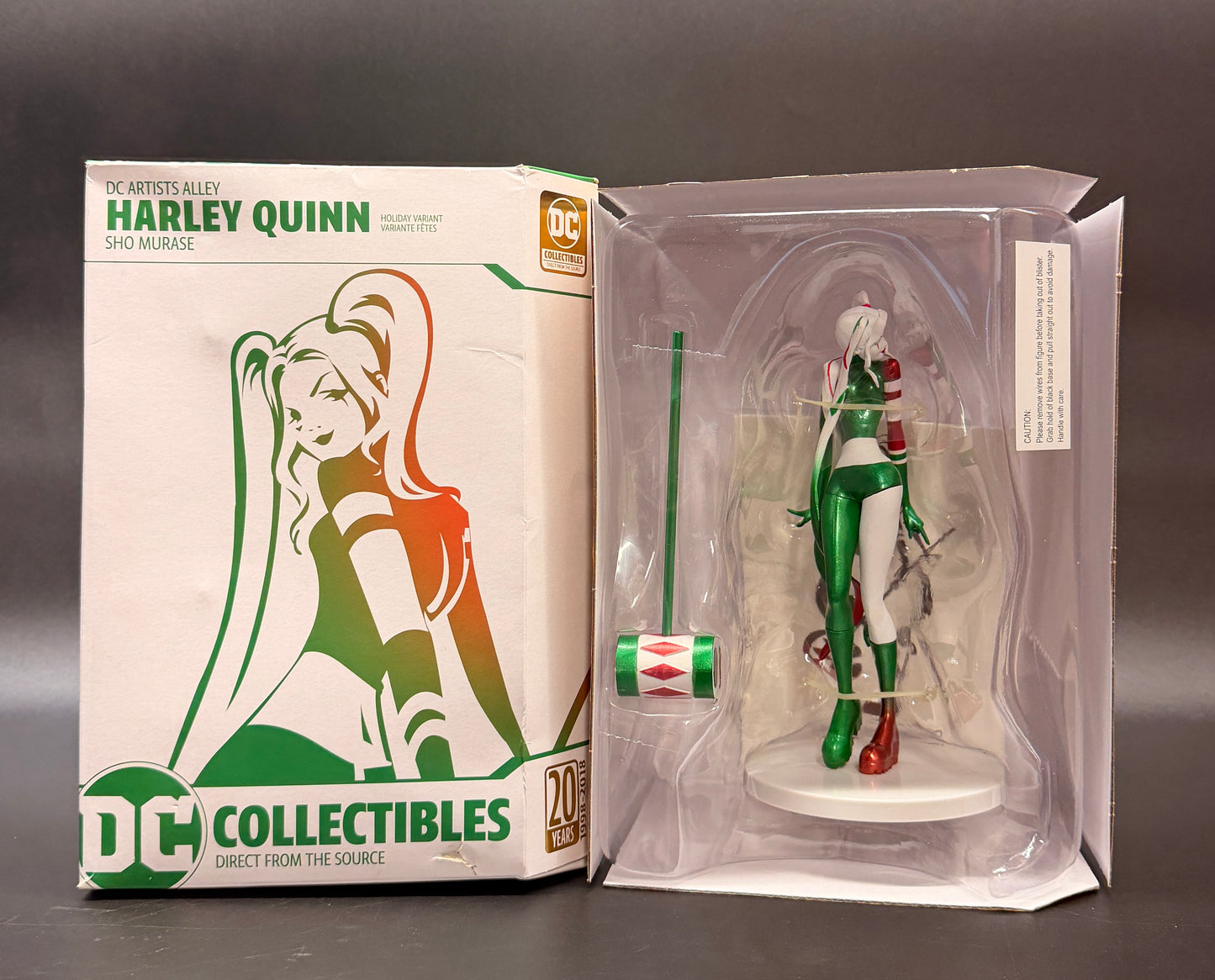 Harley Quinn Holiday Variant DC Artists Alley Vinyl Statue by Sho Murase – DC Collectibles