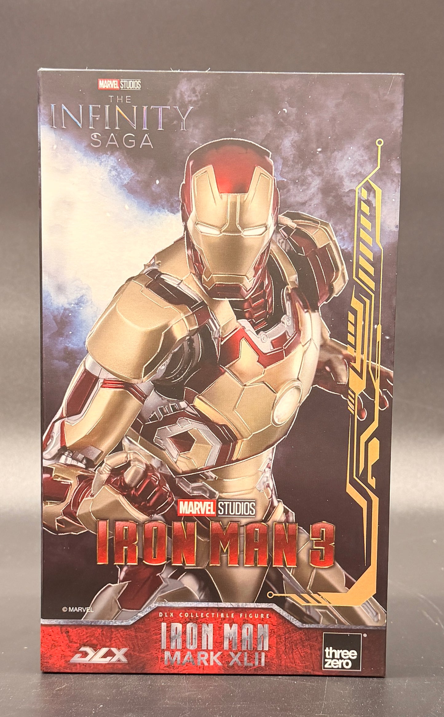 Iron Man Mk 42 1:12 The Infinity Saga DLX Threezero Action Figure
