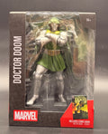 Doctor Doom Issue #1 1:6 Scale Statue Marvel Collection McFarlane Toys 2026