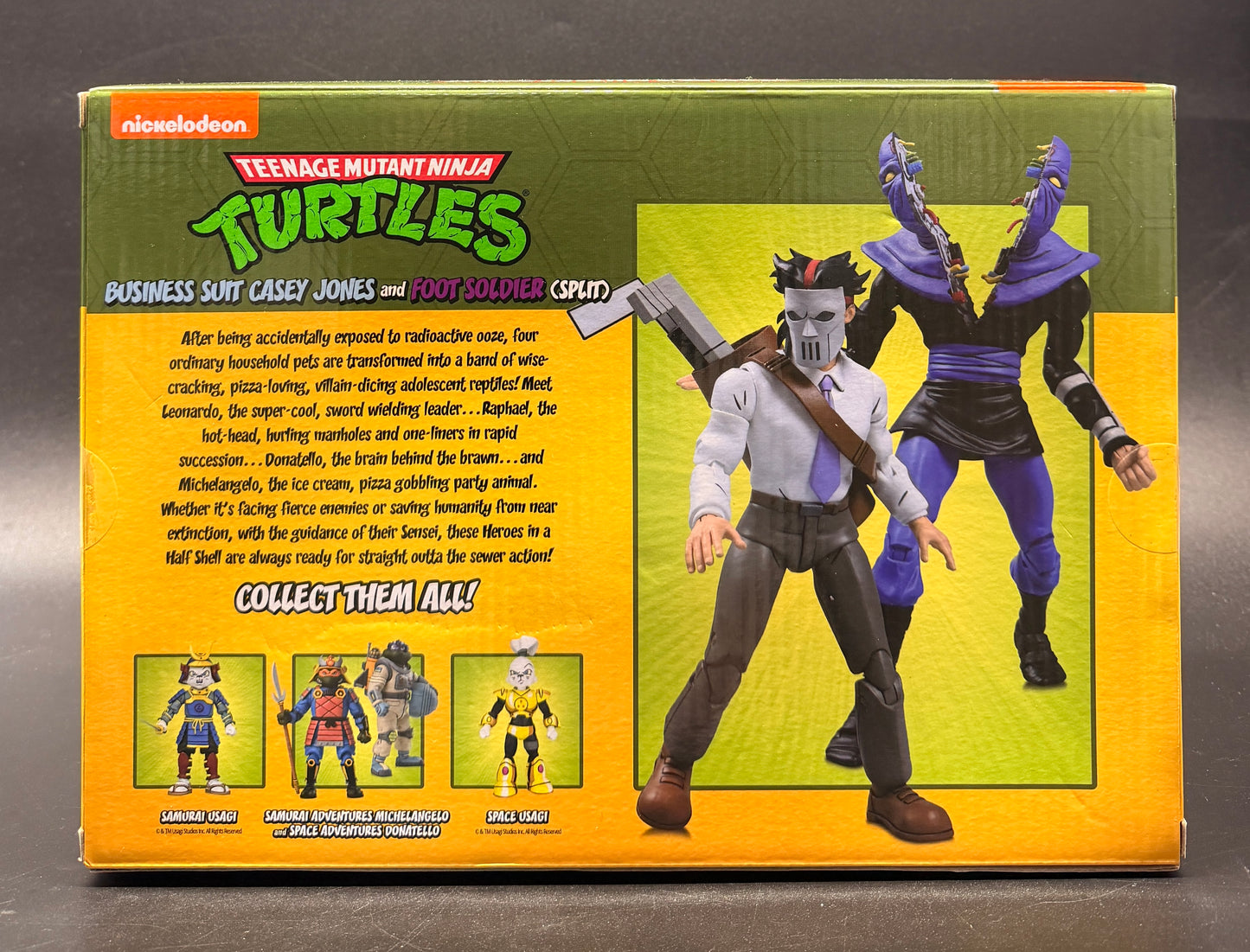 Casey Jones (Business Suit) and Foot Soldier (Split) Teenage Mutant Ninja Turtles Action Figure Set NECA 2023
