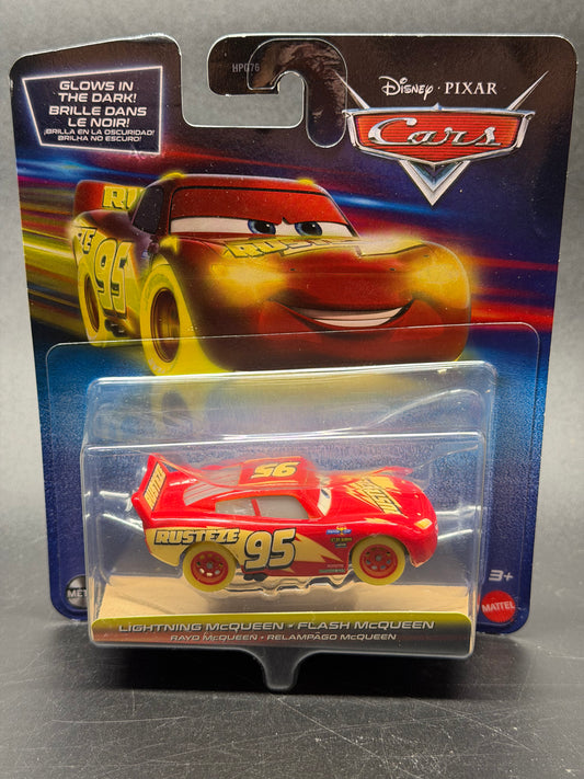 Lightning McQueen Disney Pixar Cars Glow Racers Diecast Car Mattel 2022
