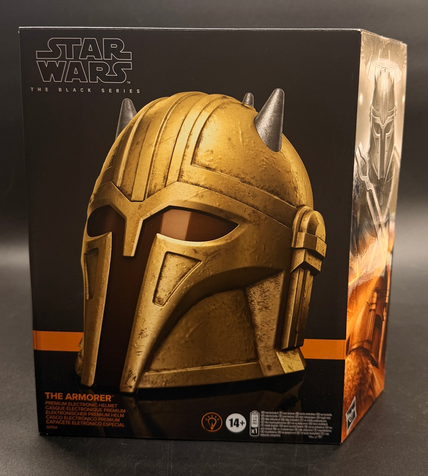 The Armorer Black Series The Mandalorian Hasbro Star Wars Electronic Cosplay Helmet