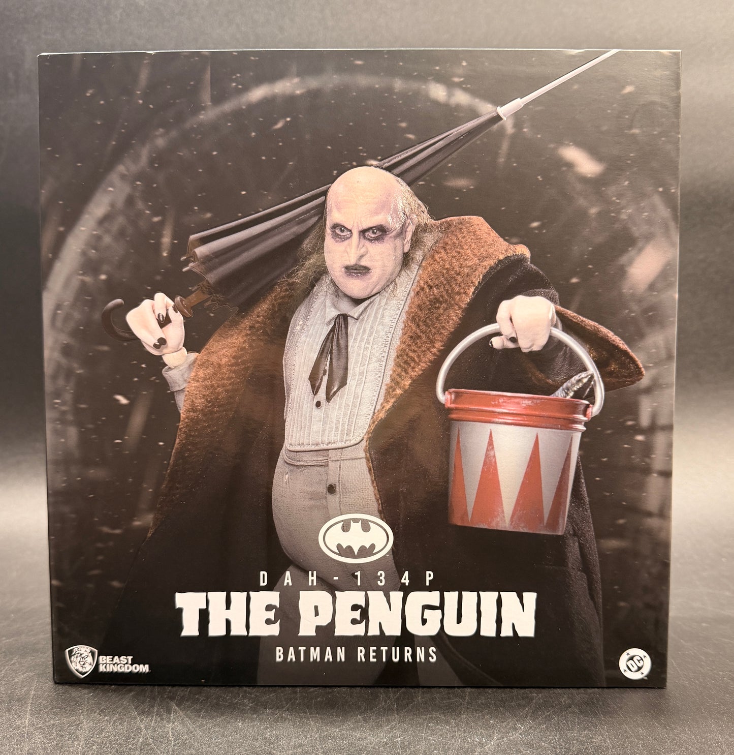 The Penguin Beast Kingdom DAH-134P Batman Returns Dynamic 8ction Heroes Action Figure